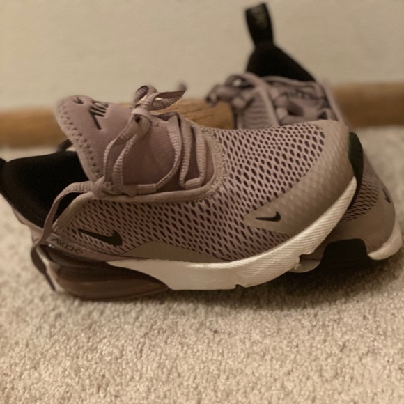 Air 720’s - Picture 2 of 5